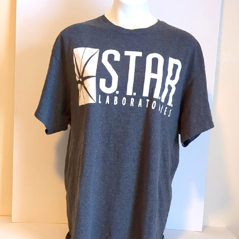 The Flash STAR Laboratories Graphic T-Shirt